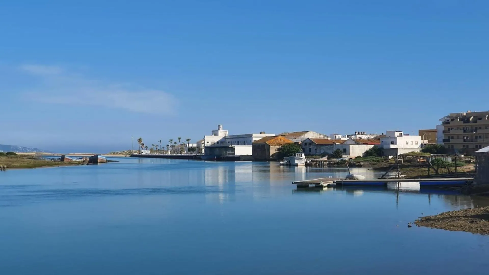 Casa Maria Luisa | +Patio Apartment Barbate Spain